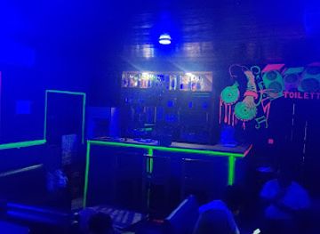 cameroon/kribi/bar/cave-de-mk