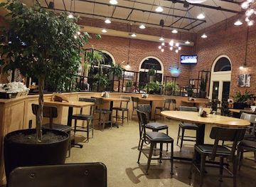 indiana/the-uplands/bar/upland-columbus-pump-house