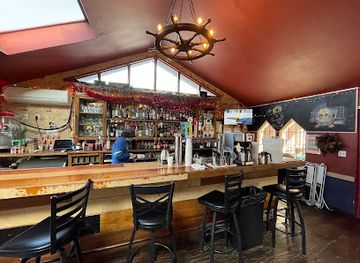 washington/puget-sound/bar/captain-blacks