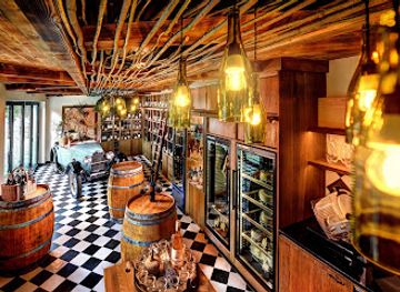 slovakia/tatras/bar/selavi-wine-cocktail-bar