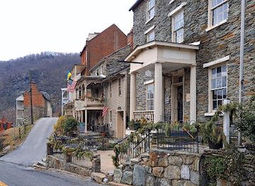 west-virginia/harper-s-ferry/bar/the-town-s-inn