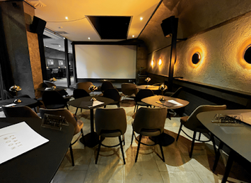 switzerland/vevey/bar/crazy-moon