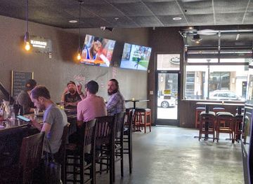 texas/fort-worth/downtown-fort-worth/bar/basic-bar-fort-worth