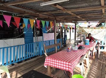 brunei/bandar-seri-begawan/kampong-ayer/bar/restaurant-membawang