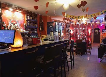 ecuador/guayaquil/malecon-2000/bar/remiendo-al-corazon-bar-karaoke