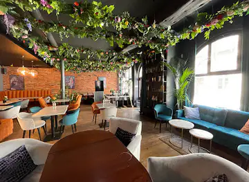 Dram: Cocktail Bar & Restaurant