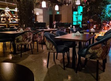 bahrain/manama/bar/iguana-lounge