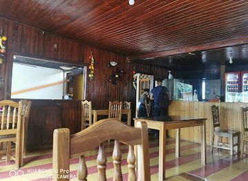 guatemala/semuc-champey/bar/comedor-shalom