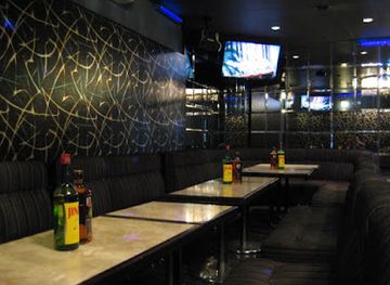 japan/yamanashi/bar/paradise