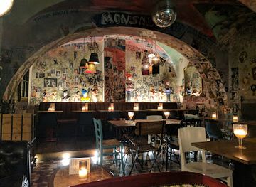 italy/rome/piazza-navona/bar/mons