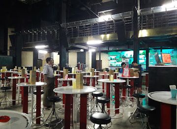 myanmar-burma/lower-myanmar/bar/pioneer