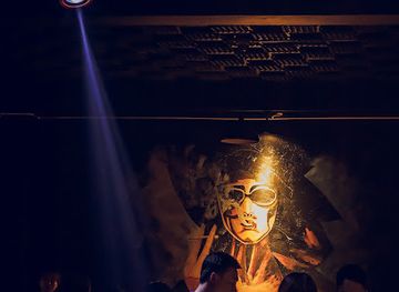 laos/xiangkhoang-province/bar/ນັ່ງຊິວ-ບາຣ໌ກູ