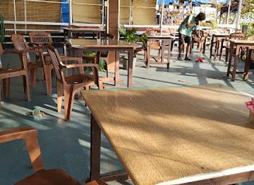 india/varkala/bar/the-rooftop-lounge