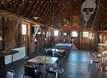 wisconsin/southwest-wisconsin/bar/red-barn-saloon