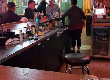 ohio/dundee-falls/bar/c-jay-s-bar-and-grill