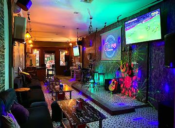 cambodia/phnom-penh/bar/blue-pub-the-best-entertainment-place