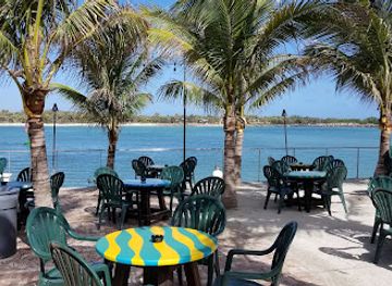 florida/treasure-coast/bar/square-grouper-tiki-bar-ft-pierce-inlet