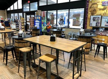 kentucky/carter-caves-state-resort-park/bar/clarks-pump-n-shop