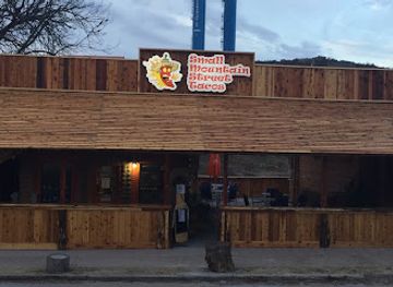 oklahoma/wichita-mountains-wildlife-refuge/bar/small-mountain-street-tacos