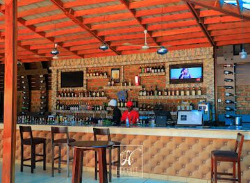 uganda/kampala/kololo/bar/hideout-lounge