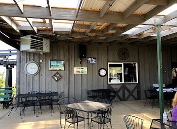 oregon/wallowa-lake/bar/summit-grill