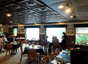 minnesota/iron-range/bar/the-historic-rock-tavern