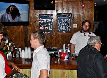 mississippi/holly-springs-national-forest/bar/round-table-on-the-square