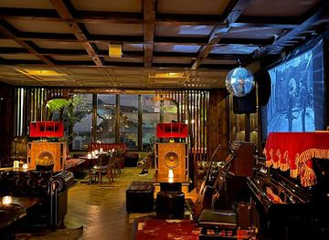 vietnam/dalat/bar/ci-cocktail-bar