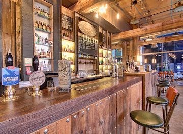 united-kingdom/manchester/salford-quays/bar/the-dockyard