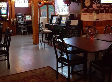 ohio/canton/bar/lakeview-tavern