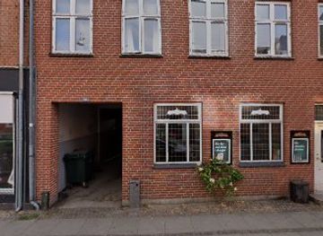 denmark/falster/bar/cafe-slotsgarden-v-brian-fog-ipsen