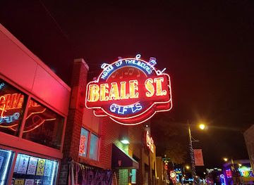 tennessee/memphis/beale-street/bar/jerry-lee-lewis-cafe-honky-tonk