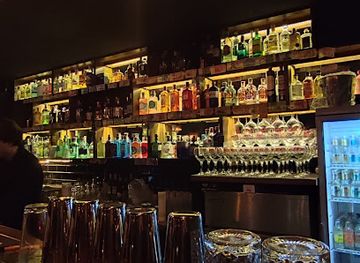 poland/gdansk/main-city/bar/craft-cocktails-szeroka-cocktail-gin-bar