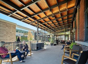 kansas/cherokee-lowlands/bar/electric-park-garden-bar