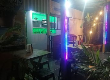 el-salvador/coastal-region/bar/cocteleria-mar-azul