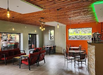 rwanda/lake-kivu/bar/portico-bar-resto-gisenyi