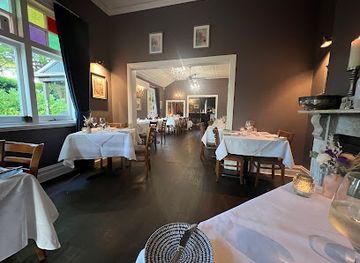 australia/blue-mountains/bar/pins-on-lurline