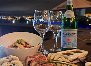 chile/valparaiso/cerro-bellavista/bar/sky-bar-360-valparaiso