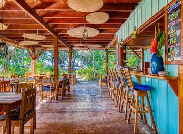costa-rica/caribbean-coast/bar/azul-bar-grill