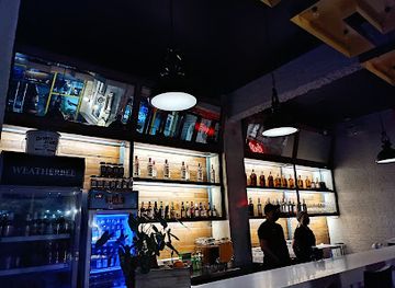 philippines/davao-city/agdao-district/bar/weatherbee-brique38