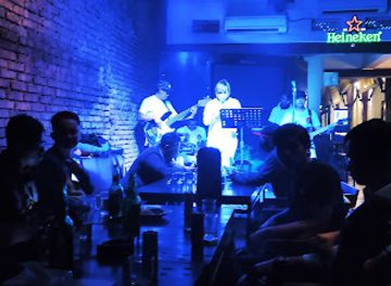 indonesia/west-java/bar/la-baraga-cafe