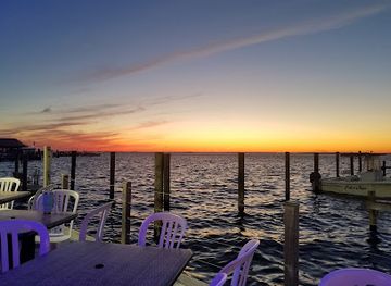 new-york/fire-island/bar/matthew-s-seafood-house