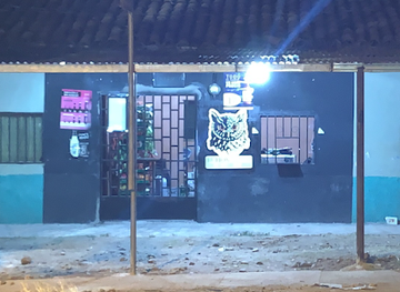 honduras/choluteca-region/bar/buhos-licor-chol