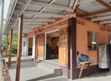 saint-vincent-and-the-grenadines/grenadines/bar/breadfruit-tree-bar-restaurant