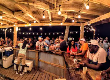Lit lounge