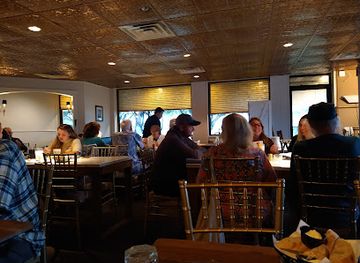 virginia/chincoteague-island/bar/aj-s-on-the-creek