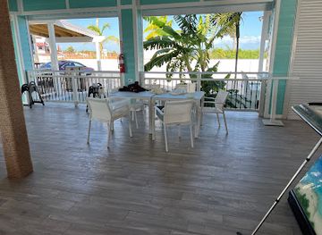 the-bahamas/abaco-islands/bar/jib-room-restaurant-marsh-harbour-marina