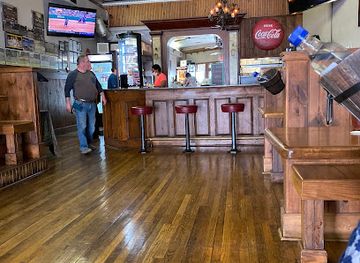 mississippi/north-mississippi/bar/montgomery-s-on-main