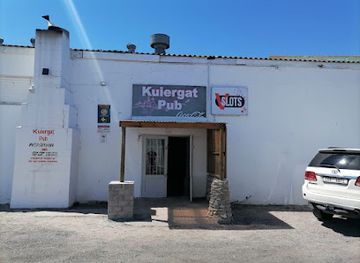 south-africa/kgalagadi-transfrontier-park/bar/kuiergat-pub