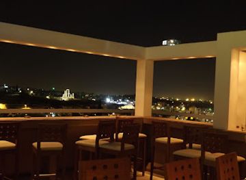 jordan/wadi-hidan/bar/cantaloupe-gastro-pub